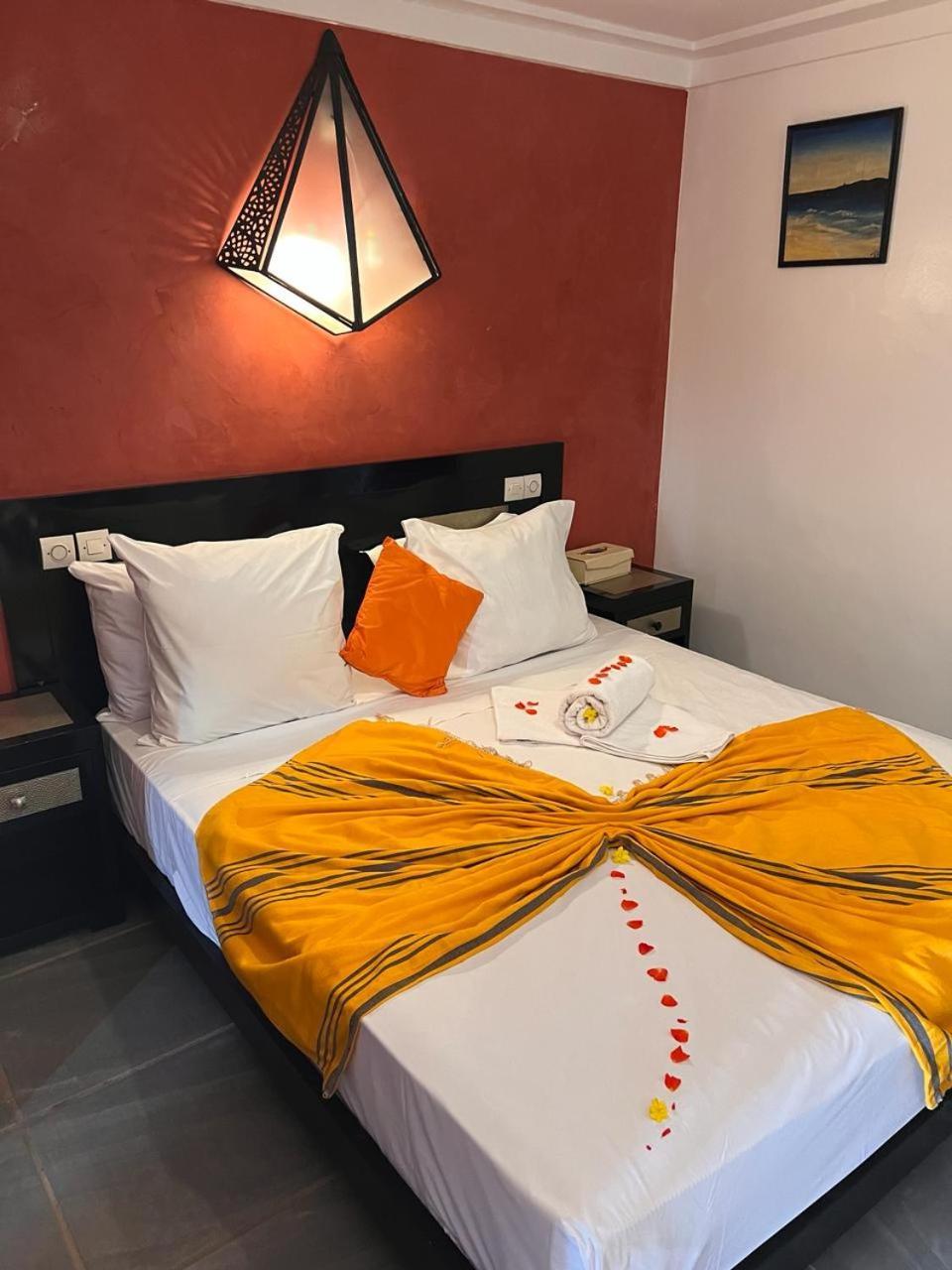 Villa Tata Marie Maison D'Hotes Marrakech مراكش المظهر الخارجي الصورة